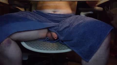 Under the desk online show from 01.16.26