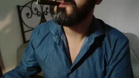 Giov online show from 12.15.25