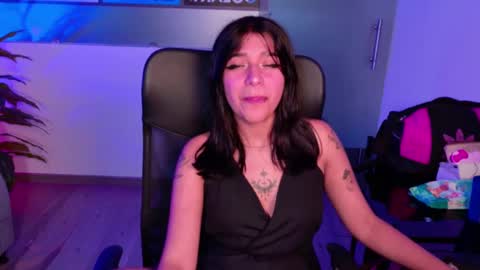 UnderBaby online show from 10.04.25