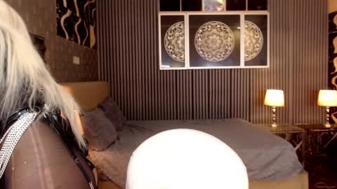 BRIANNA online show from 04.11.26