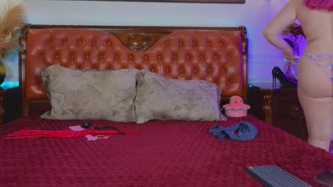 Snapshot of unholy_lady chatting on 01.31.25 Unholy Lady online show from 01.31.25