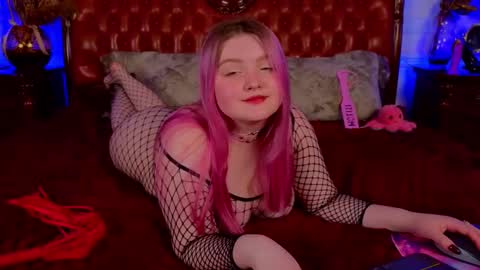 Snapshot of unholy_lady chatting on 03.06.25 Unholy Lady online show from 03.06.25