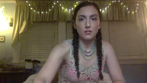 Snapshot of unicornfairy55 chatting on 09.21.25 Lola Moonstone online show from 09.21.25