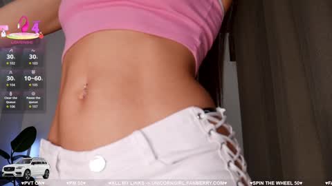 unicorngirl25 online show from 09.15.25