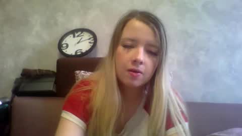 UniverseEmily online show from 10.03.25