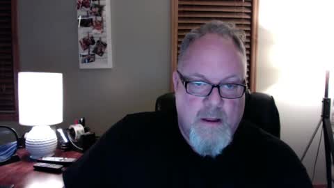 Snapshot of up2later chatting on 01.30.25 up2later online show from 01.30.25