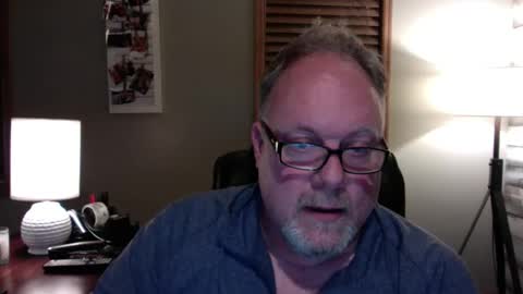 Snapshot of up2later chatting on 12.01.25 up2later online show from 12.01.25