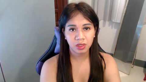 Vee online show from 12.23.24