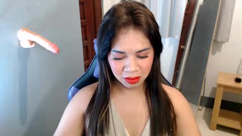 Vee online show from 01.05.25