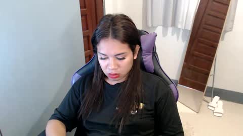 Vee online show from 01.10.25