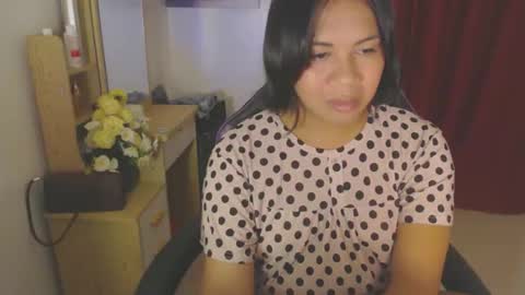 Snapshot of ur_cutiesthotasianxx chatting on 02.25.26 Vee online show from 02.25.26