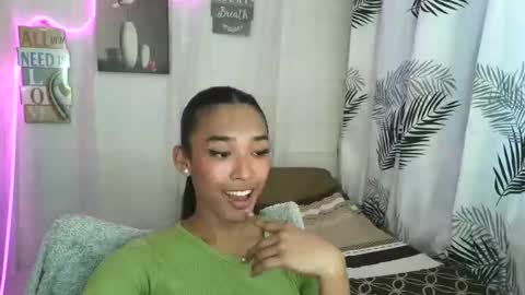 ur_dazzlingmorenaxx online show from 05.18.26