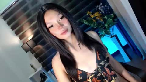 Saina Gonzales online show from 09.19.25