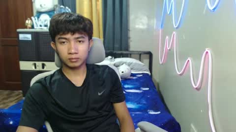 Snapshot of ur_hottestjonny chatting on 06.24.26 jonny online show from 06.24.26