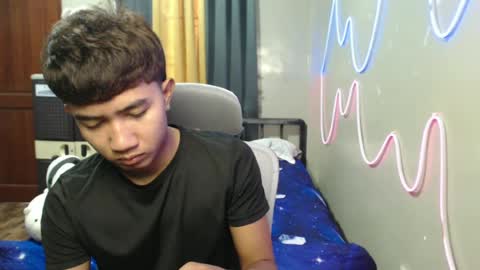 Snapshot of ur_hottestjonny chatting on 06.27.26 jonny online show from 06.27.26