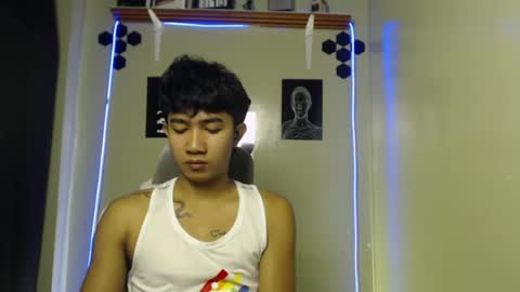 Snapshot of ur_hottestjonny chatting on 07.18.26 jonny online show from 07.18.26