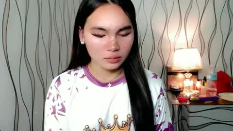 QUEENSY online show from 10.21.25