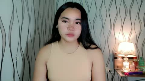 Snapshot of ur_innocent_girlx chatting on 02.04.26 QUEENSY online show from 02.04.26