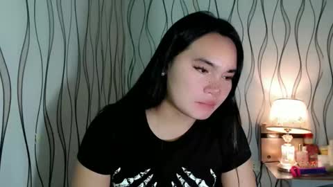 Snapshot of ur_innocent_girlx chatting on 02.08.26 QUEENSY online show from 02.08.26