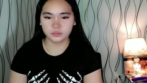 Snapshot of ur_innocent_girlx chatting on 03.03.26 QUEENSY online show from 03.03.26