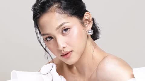 Veronica Lodge online show from 11.20.25