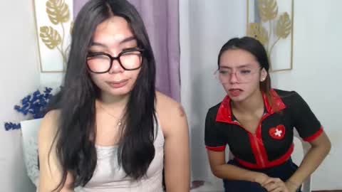 ur_petite_wifexx online show from 04.07.26