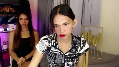 ur_petite_wifexx online show from 04.15.26