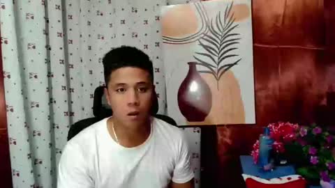 Snapshot of ur_pinoydave chatting on 12.20.24 Dave online show from 12.20.24