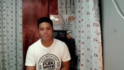 Snapshot of ur_pinoydave chatting on 02.09.25 Dave online show from 02.09.25