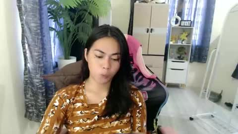 Snapshot of urasian_erica chatting on 01.18.26 urasian_erica online show from 01.18.26