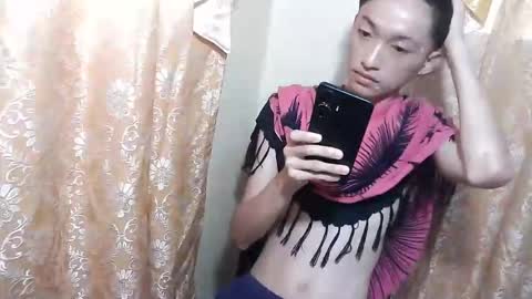 Snapshot of urasian_femboyxxx chatting on 03.24.26 urasian_femboyxxx online show from 03.24.26