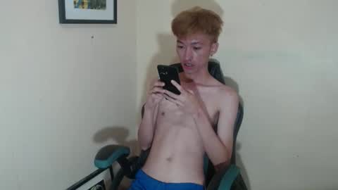 Snapshot of urasian_femboyxxx chatting on 04.06.26 urasian_femboyxxx online show from 04.06.26