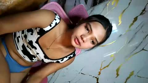 urasian_latinaxxx online show from 06.11.26