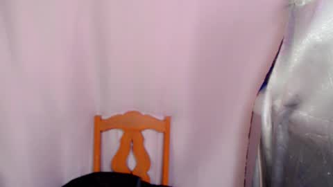 Snapshot of urasian_prettyjane chatting on 10.22.25 Jane online show from 10.22.25