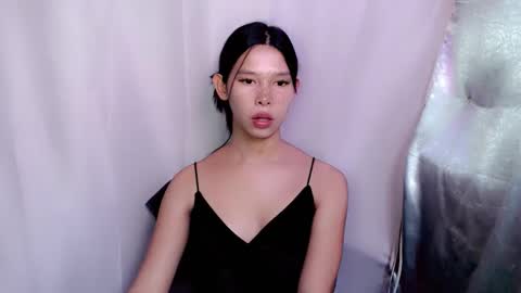 Snapshot of urasian_prettyjane chatting on 11.05.25 Jane online show from 11.05.25