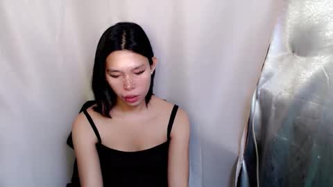 Snapshot of urasian_prettyjane chatting on 11.12.25 Jane online show from 11.12.25