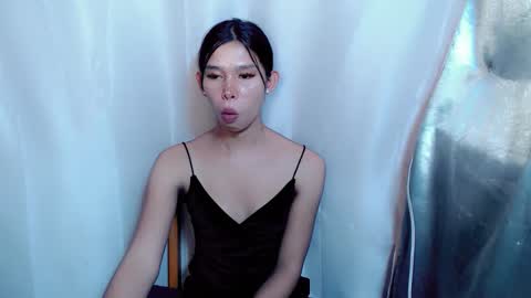 Snapshot of urasian_prettyjane chatting on 12.01.25 Jane online show from 12.01.25