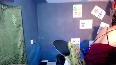 yana online show from 10.14.25