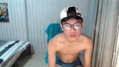 urdreamboy_doms online show from 03.26.26