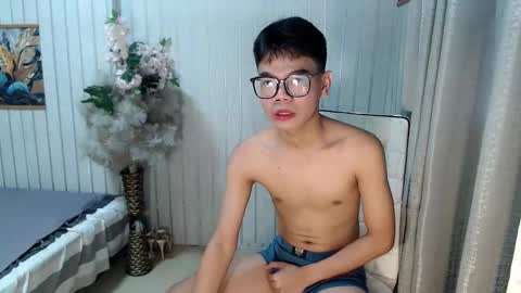urdreamboy_doms online show from 04.01.26