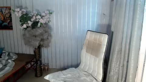 urdreamboy_doms online show from 04.02.26
