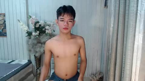 urdreamboy_doms online show from 04.13.26