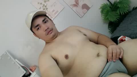 Snapshot of ure_fattytoy143 chatting on 05.31.26 ure_fattytoy143 online show from 05.31.26