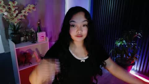 Snapshot of urfavouritecravings chatting on 02.11.26 Scarlet online show from 02.11.26