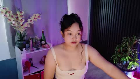 Snapshot of urfavouritecravings chatting on 02.17.26 Scarlet online show from 02.17.26