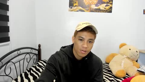 urfucker_vinz online show from 05.20.26