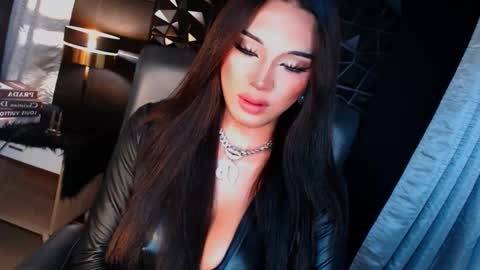 My bella 3 online show from 10.05.25