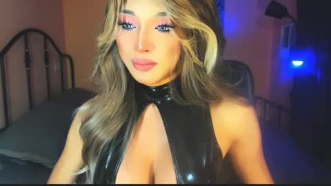 My bella 3 online show from 11.18.25