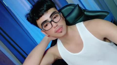 urguy_francis online show from 07.18.26
