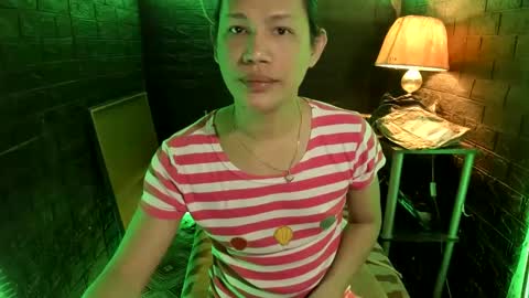 queen norelle online show from 02.04.25